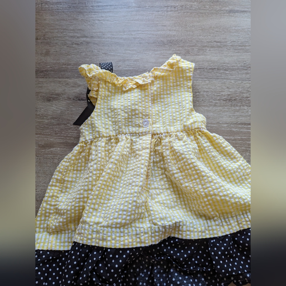 2/$10 gingham bee set - Picture 4 of 6
